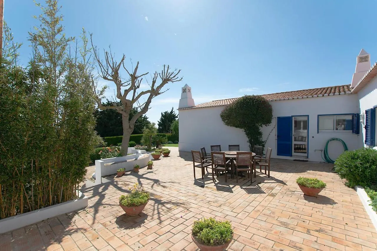 Villa Alfarrobeira Lagos